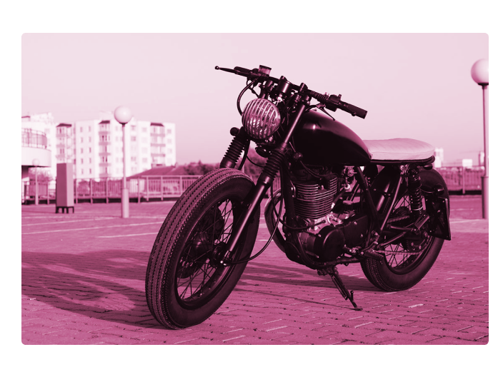 Foto de moto para ilustrar o artigo do Serasa Score que da dicas de como financiar uma moto