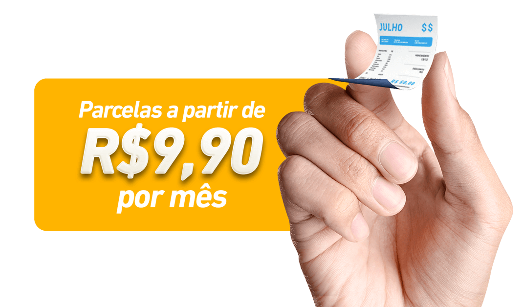 Garota segurando o celular